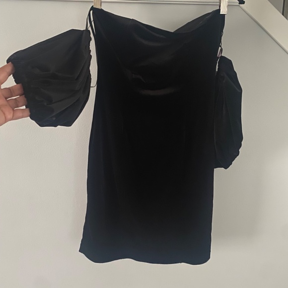 Dress - Picture 2 of 5